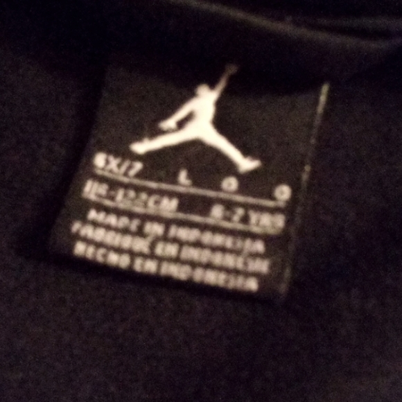 💜 Nike Air Jordan Black & Grey Light Jacket size   6x/7 ( 6-7 years) - Picture 2 of 5